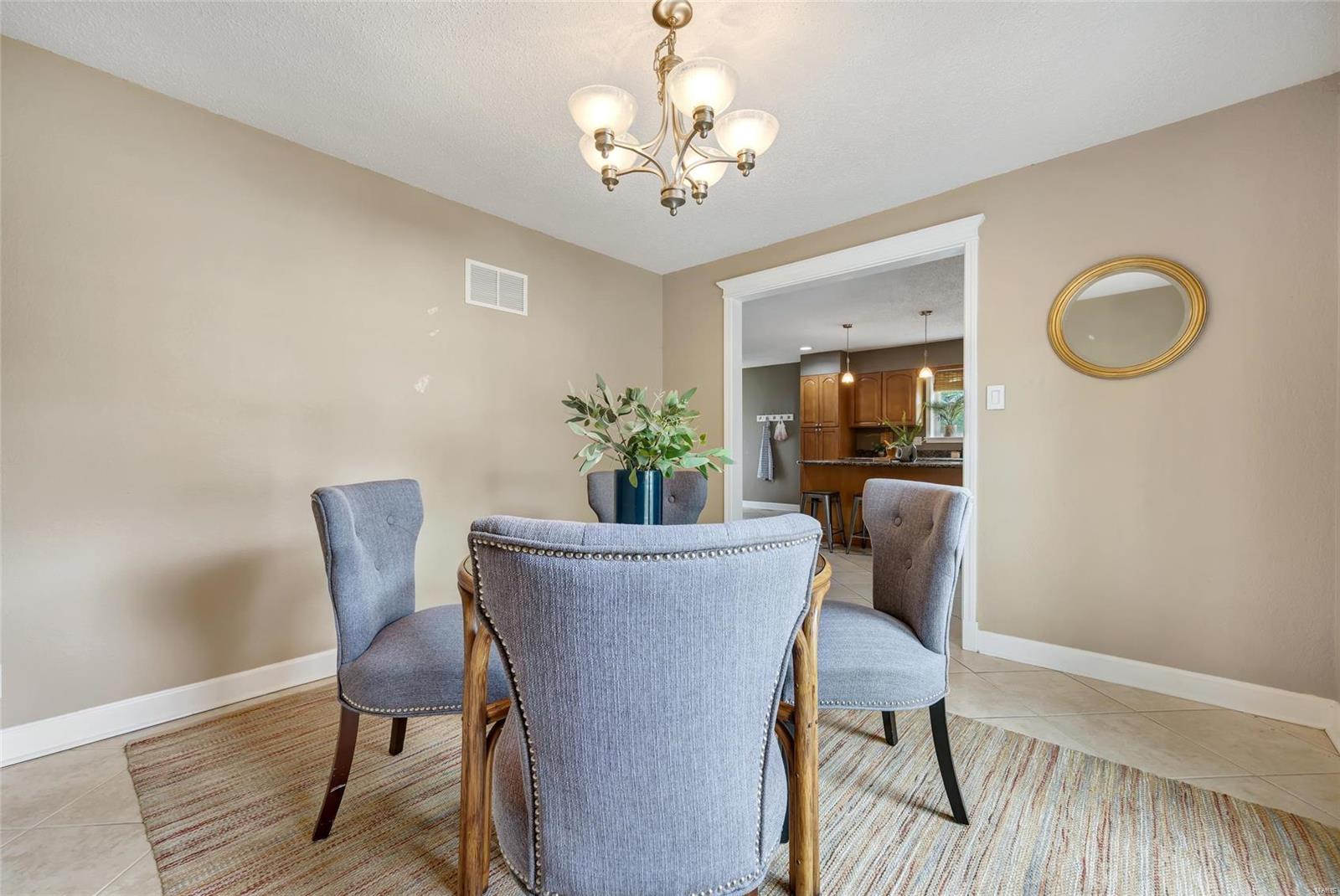 1053 North Hanley Road St. Louis, MO 63130 - Photo 13 of 42