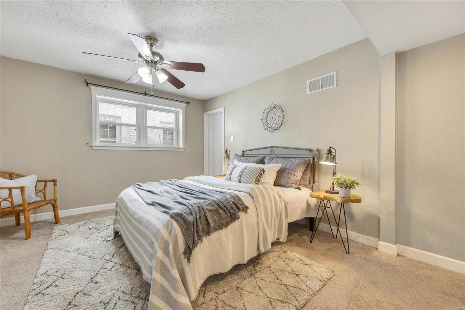 1053 North Hanley Road St. Louis, MO 63130 - Photo 16 of 42