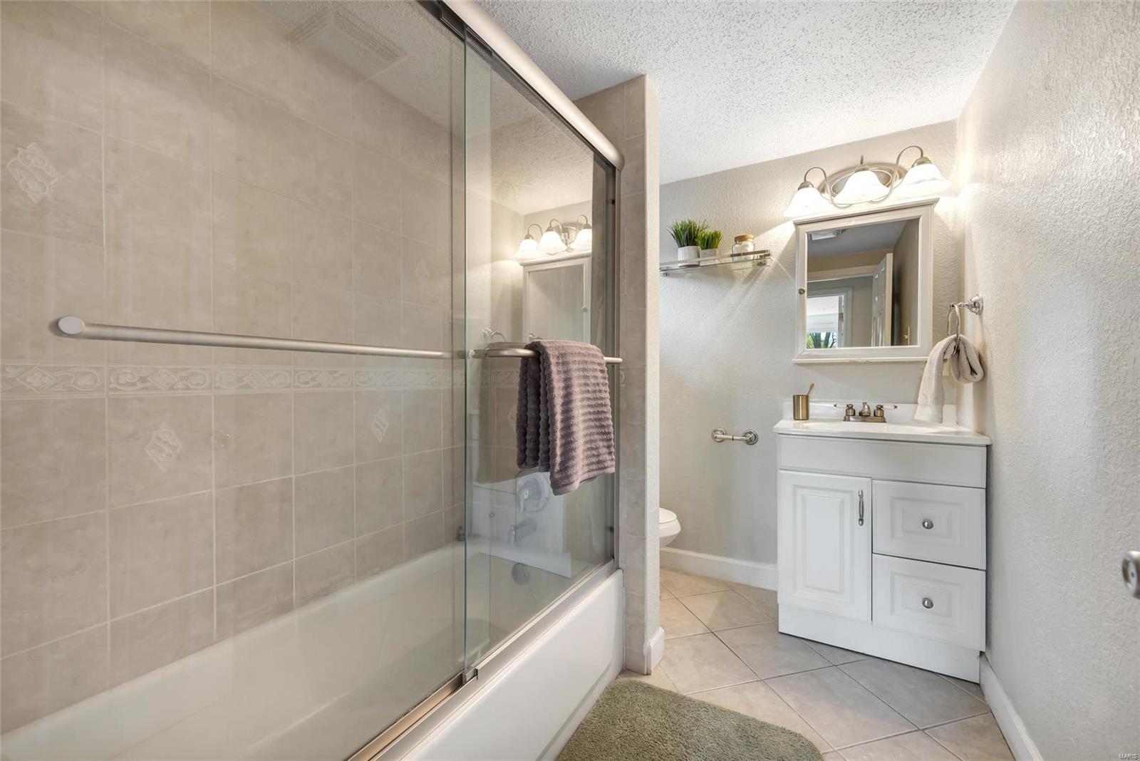 1053 North Hanley Road St. Louis, MO 63130 - Photo 27 of 42