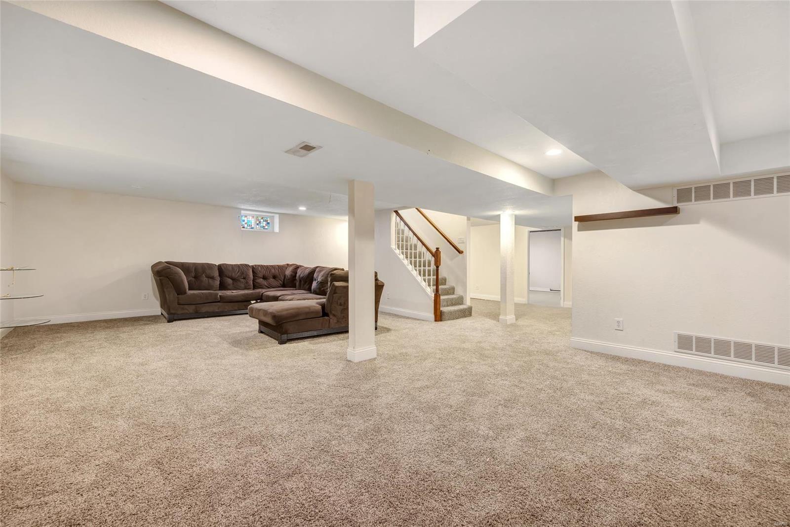 1053 North Hanley Road St. Louis, MO 63130 - Photo 30 of 42