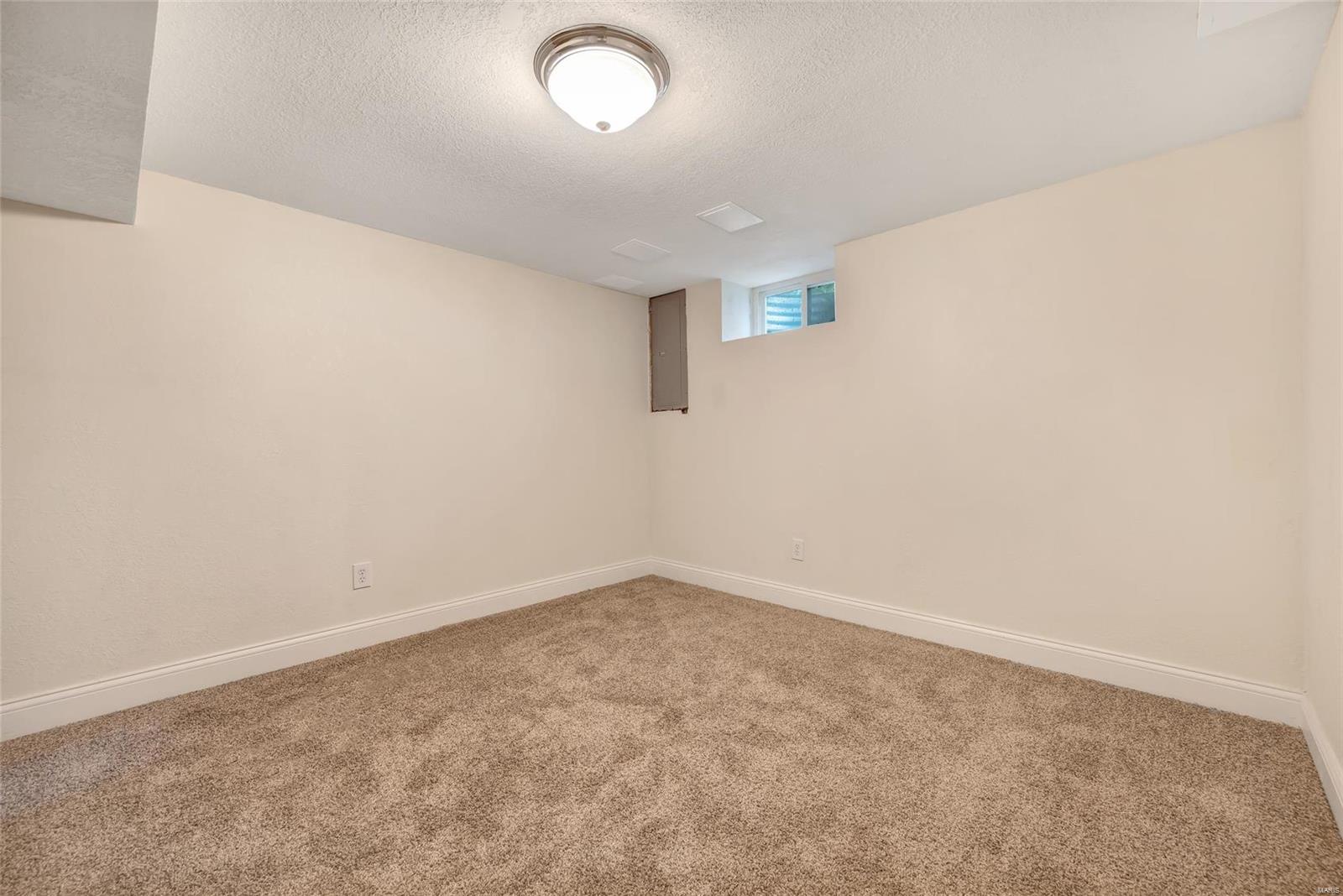 1053 North Hanley Road St. Louis, MO 63130 - Photo 37 of 42