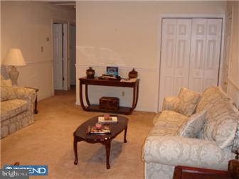 6 Pointville Road Pemberton, NJ 08068 - Photo 7 of 10 Living Room