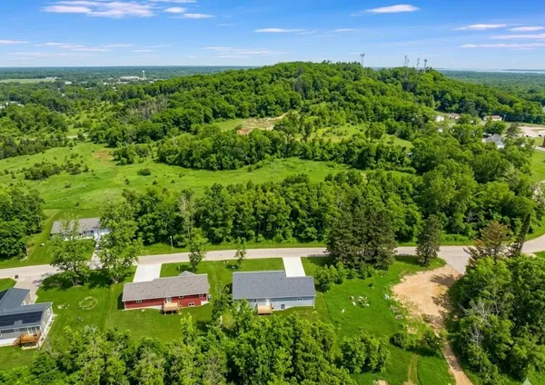 $334,900 | 511 Oak Grove, Necedah, WI 54646