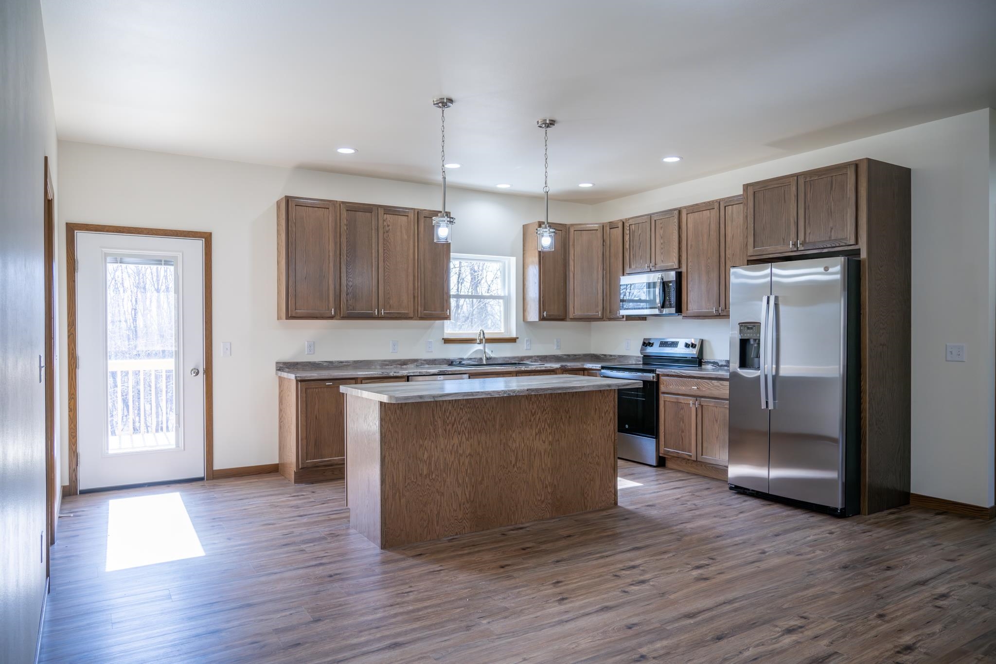 511 Oak Grove Necedah, WI 54646 - Photo 8 of 37