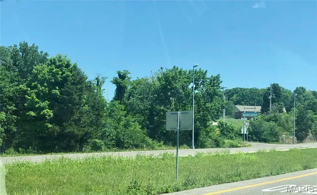 $600,000 | 6250 Upper Byrnes Mill Road, Byrnes Mill, MO 63051