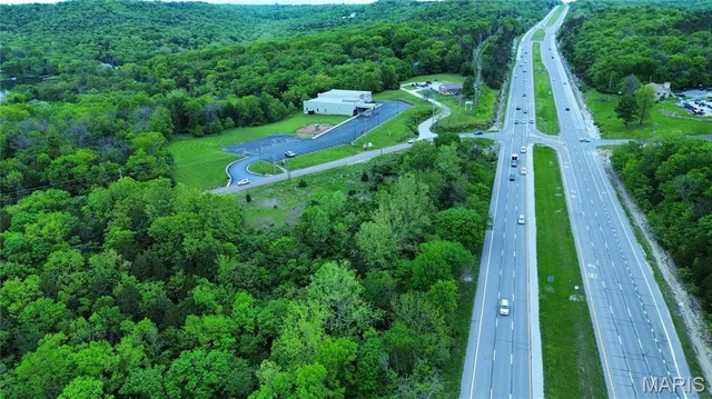 $600,000 | 6250 Upper Byrnes Mill Road, Byrnes Mill, MO 63051