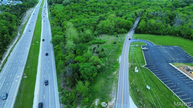 $600,000 | 6250 Upper Byrnes Mill Road, Byrnes Mill, MO 63051