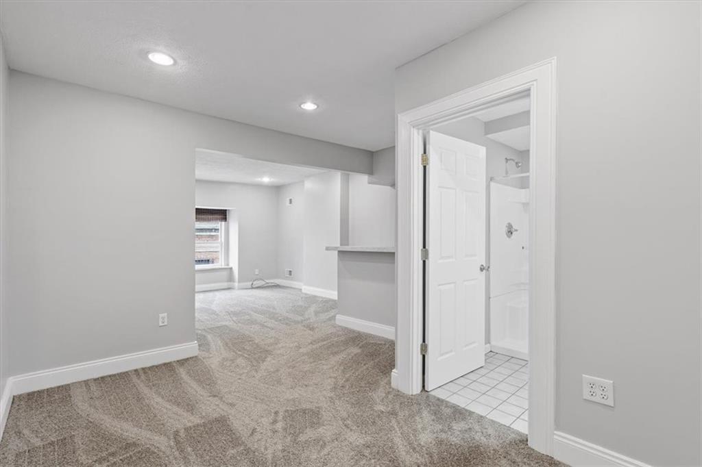 1302 Sarah Street Pittsburgh, PA 15203 - Photo 18 of 25 a view of entryway