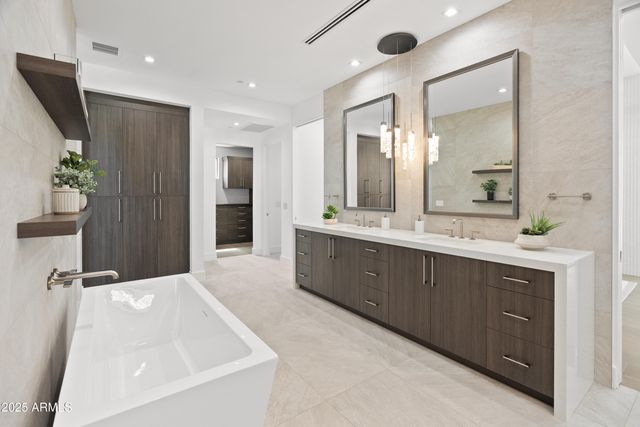 $5,500,000 | 5538 East Lafayette Boulevard, Phoenix, AZ 85018