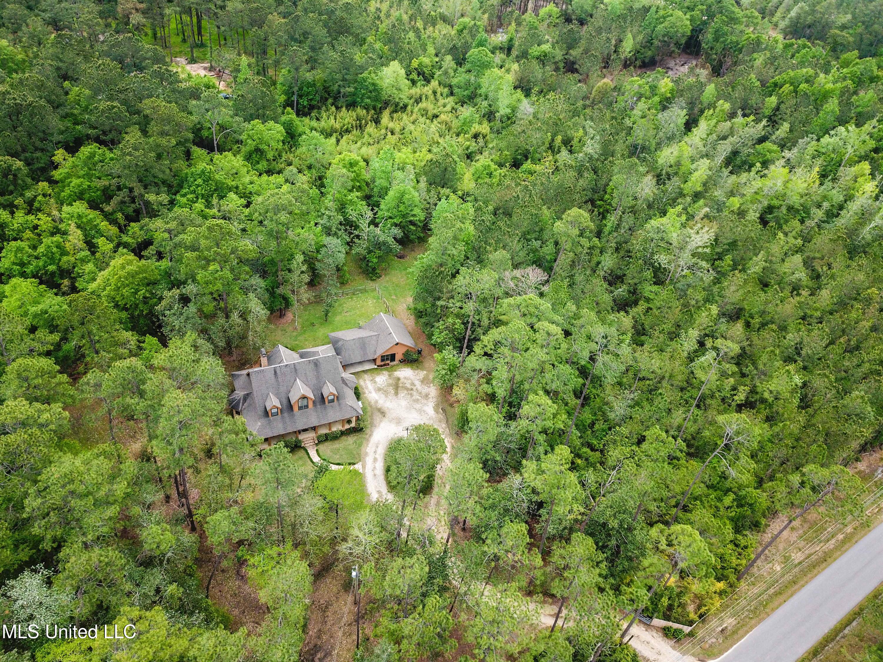 6087 Crump Road Kiln, MS 39556 - Photo 36 of 41 Front Aerial