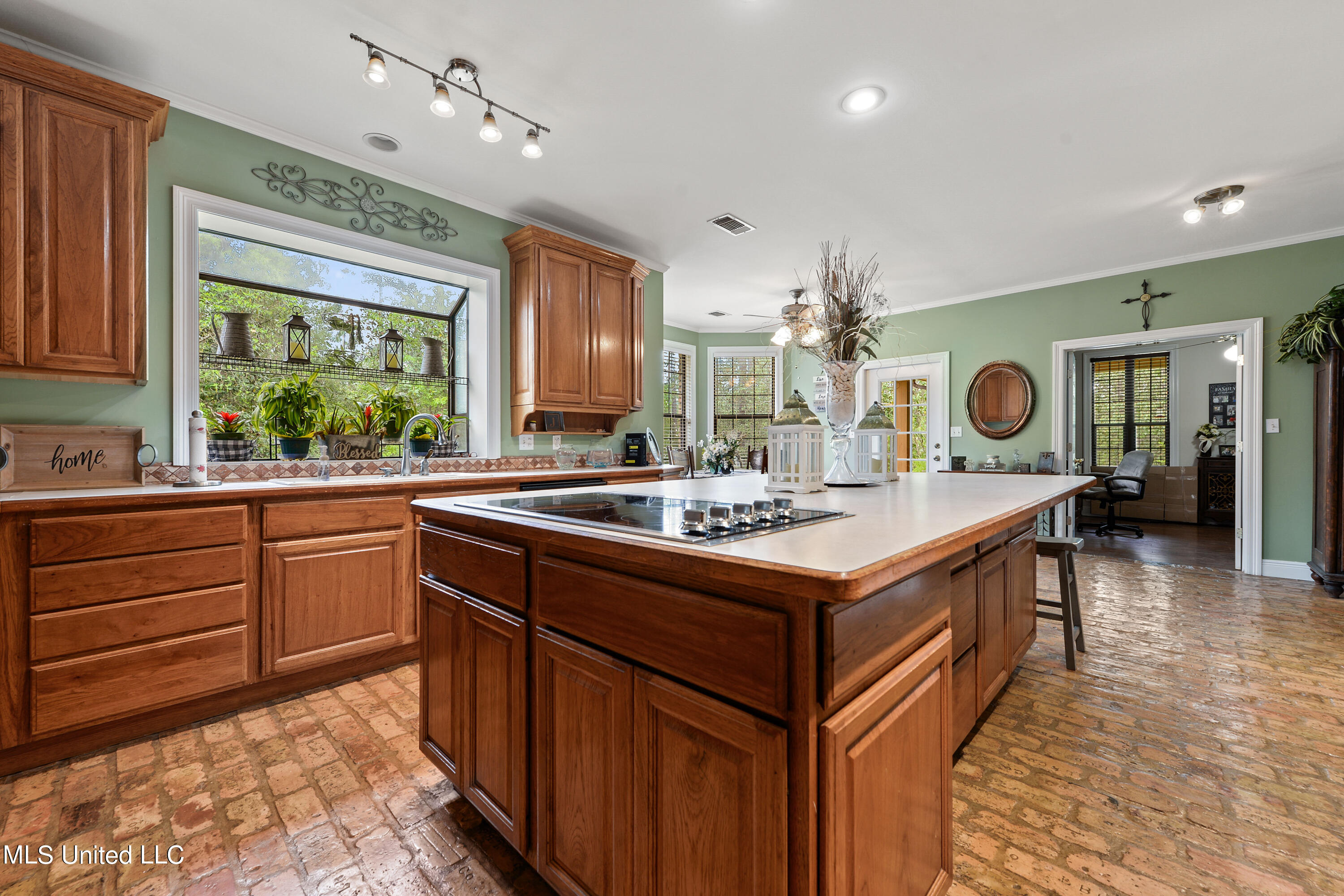 6087 Crump Road Kiln, MS 39556 - Photo 9 of 41 Kitchen