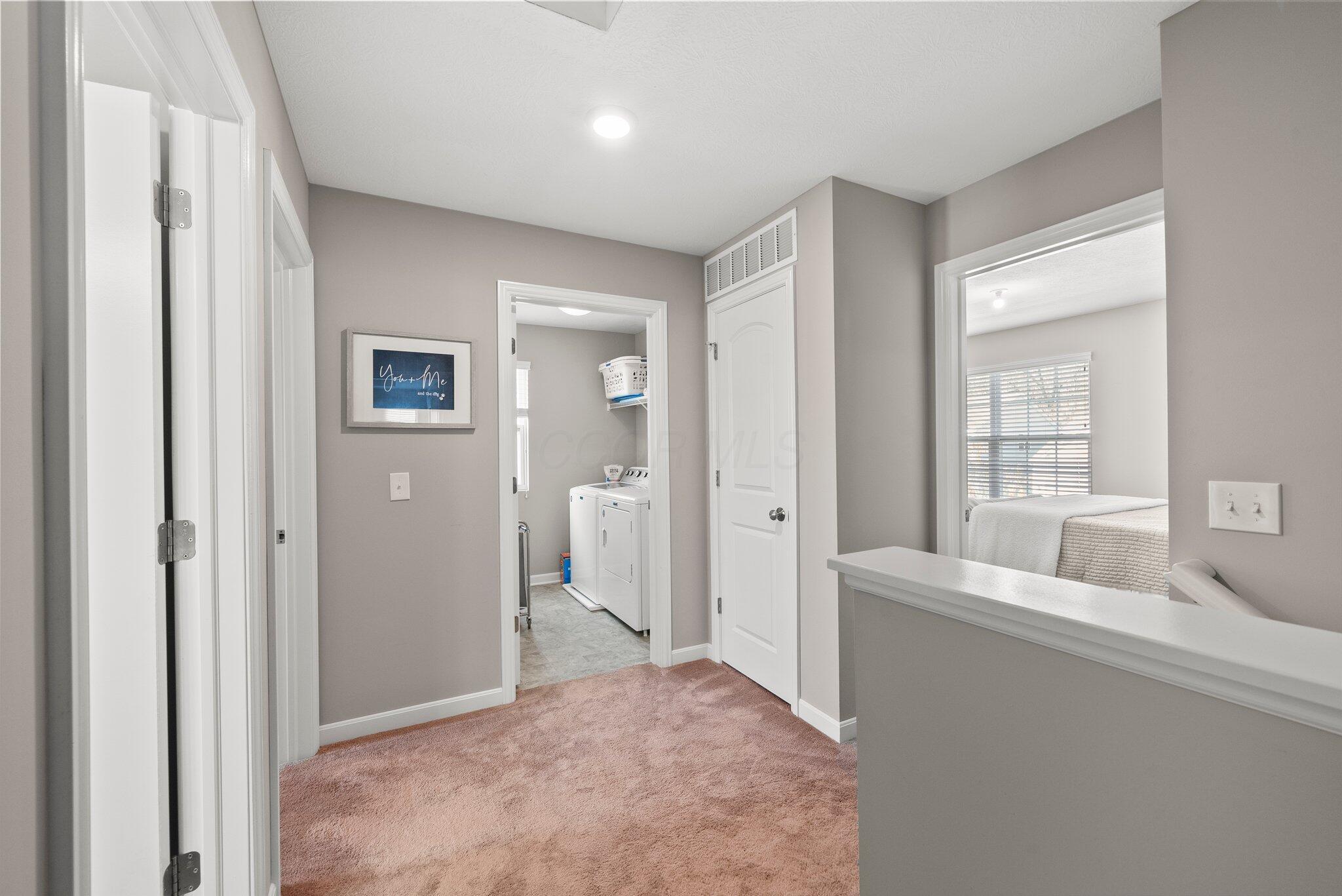 6875 Brooklyn Heights Road Westerville, OH 43081 - Photo 31 of 47 Upstairs Hallway