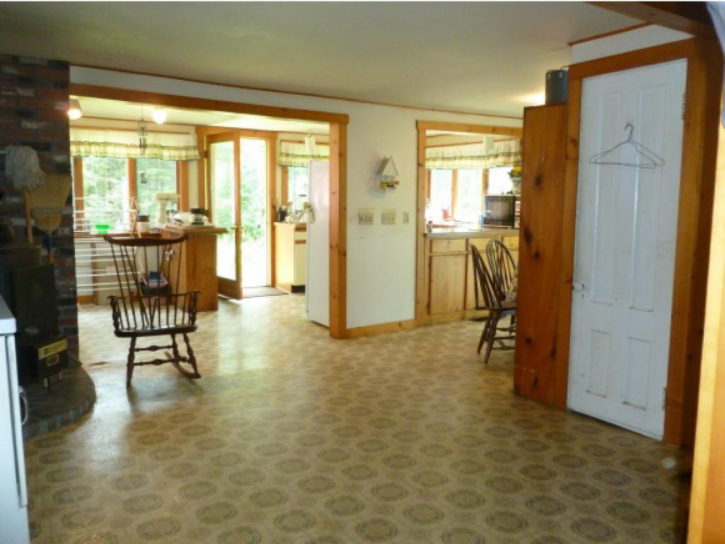 370 Cherry Valley Road Bethlehem, NH 03574 - Photo 5 of 26