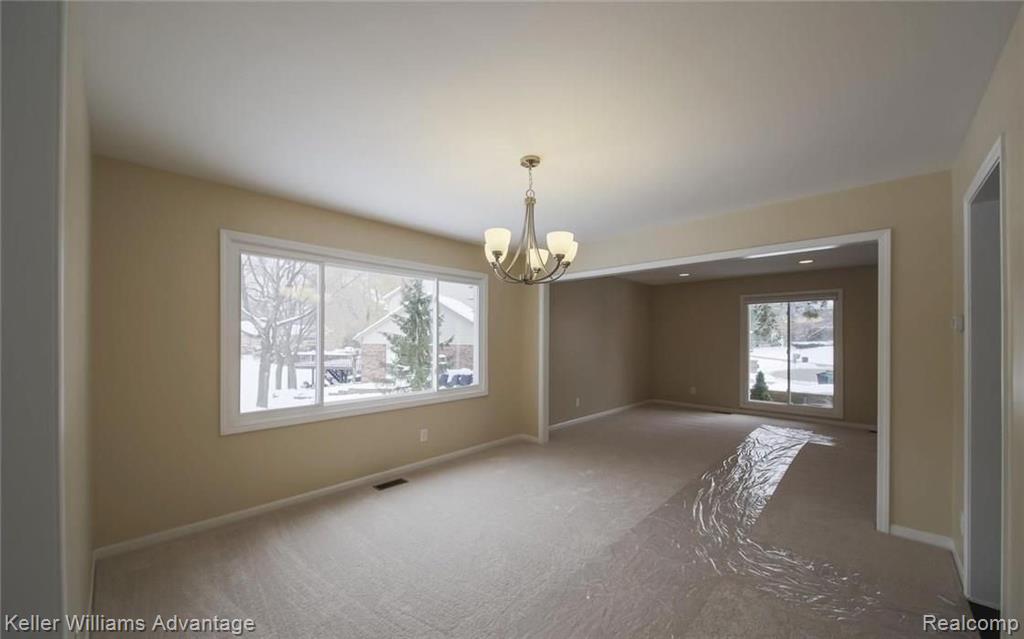 36932 Fox Run Farmington Hills, MI 48331 - Photo 12 of 37