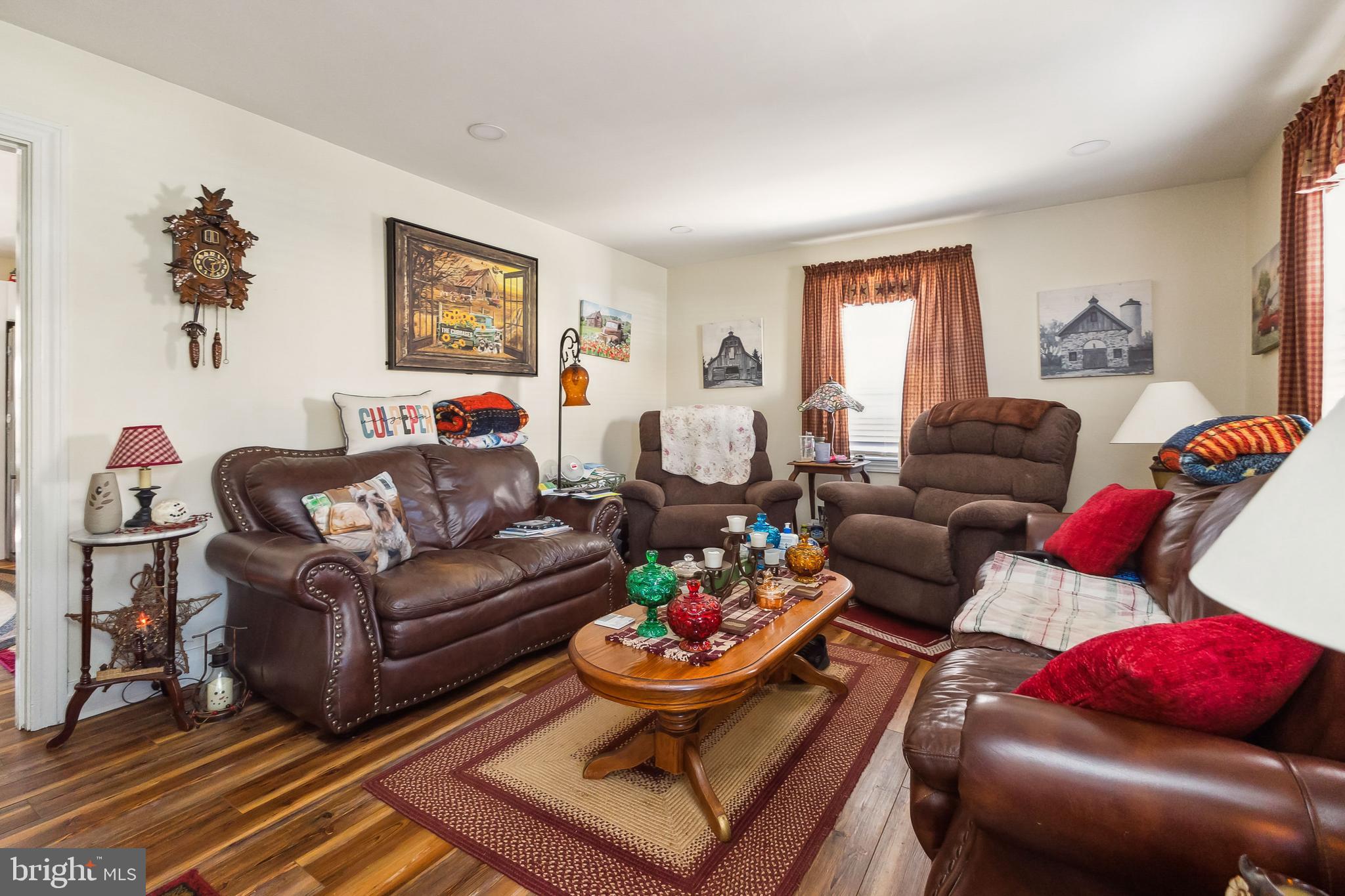 115 East Stevens Street Culpeper, VA 22701 - Photo 5 of 23 Family room