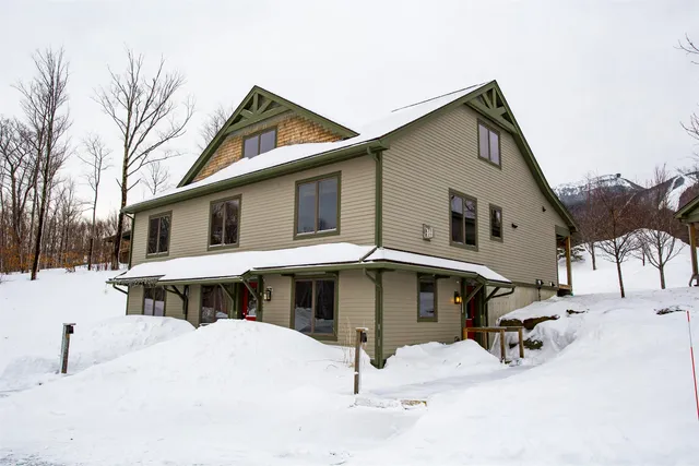 $440,000 | 19 White Pine Drive, Unit 4727, Jay, VT 05859