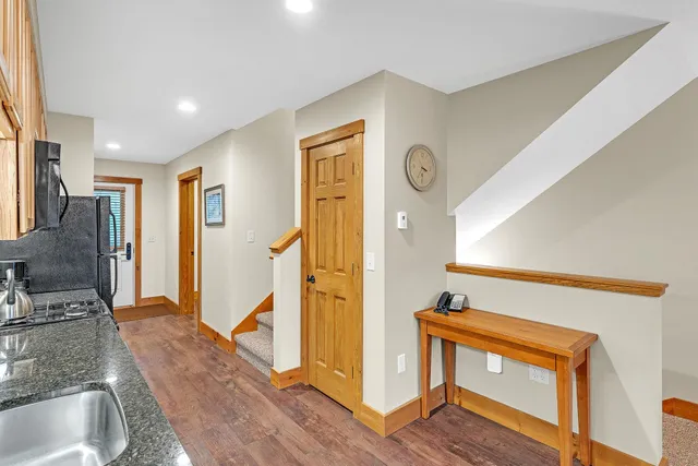 $440,000 | 19 White Pine Drive, Unit 4727, Jay, VT 05859