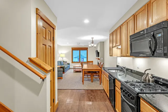 $440,000 | 19 White Pine Drive, Unit 4727, Jay, VT 05859