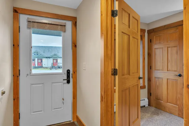 $440,000 | 19 White Pine Drive, Unit 4727, Jay, VT 05859