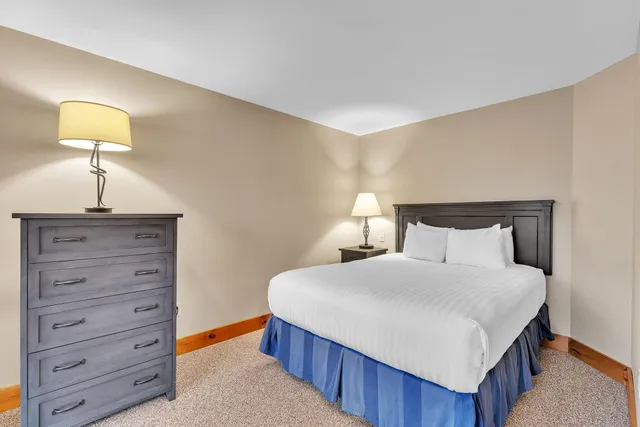 $440,000 | 19 White Pine Drive, Unit 4727, Jay, VT 05859