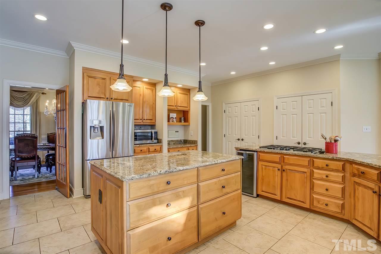 Room for more than one cook in this kitchen!