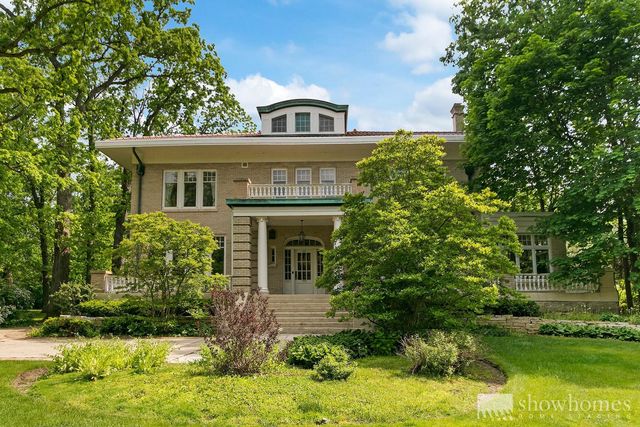 $925,000 | 440 Moraine Road, Highland Park, IL 60035