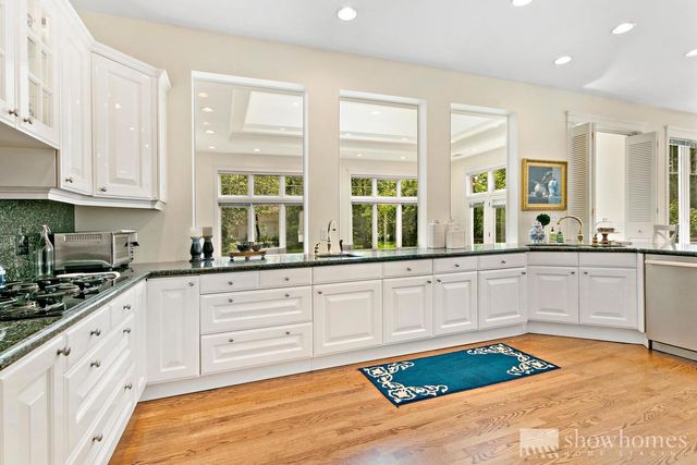 $925,000 | 440 Moraine Road, Highland Park, IL 60035