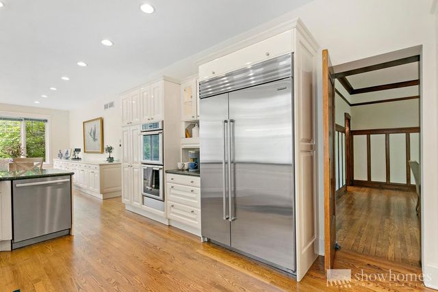 $925,000 | 440 Moraine Road, Highland Park, IL 60035