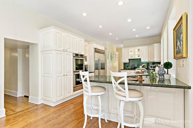 $925,000 | 440 Moraine Road, Highland Park, IL 60035