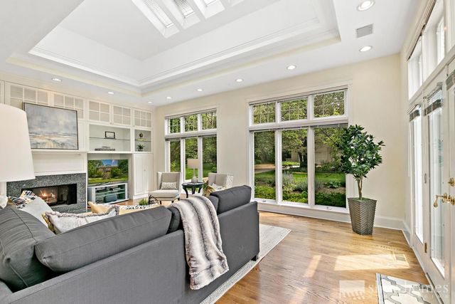 $925,000 | 440 Moraine Road, Highland Park, IL 60035