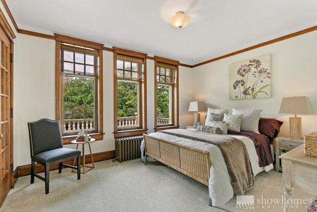 $925,000 | 440 Moraine Road, Highland Park, IL 60035