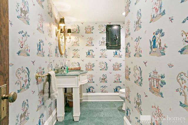 $925,000 | 440 Moraine Road, Highland Park, IL 60035