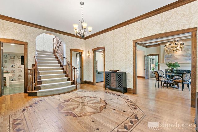 $925,000 | 440 Moraine Road, Highland Park, IL 60035