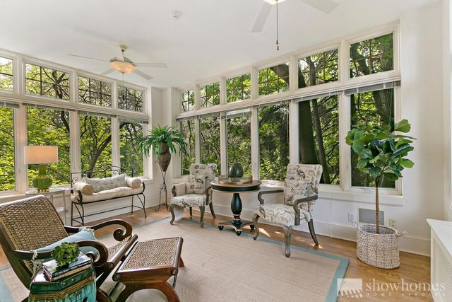 $925,000 | 440 Moraine Road, Highland Park, IL 60035