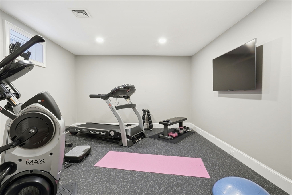 21 Chadbourne Road Lexington, MA 02421 - Photo 29 of 39