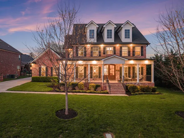 $829,000 | 611 Stone Mill Circle, Murfreesboro, TN 37130