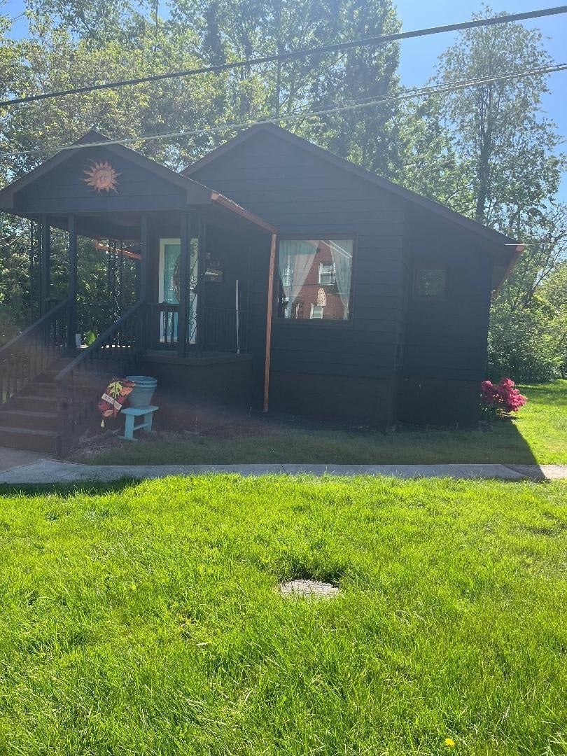 603 E Road Huntington, WV 25704 - Photo 1 of 5 Gallery Image 1