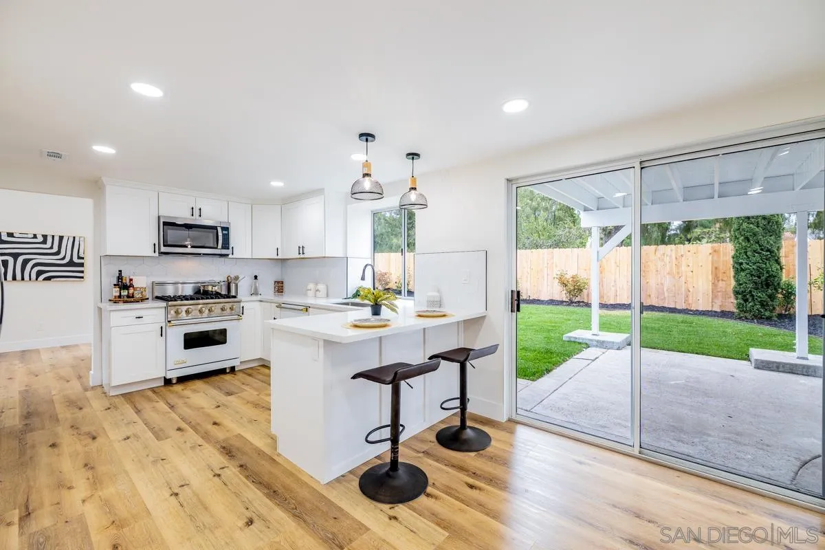 5342 Rio Plata Drive Oceanside, CA 92057 - Photo 10 of 27 Gallery Image 10