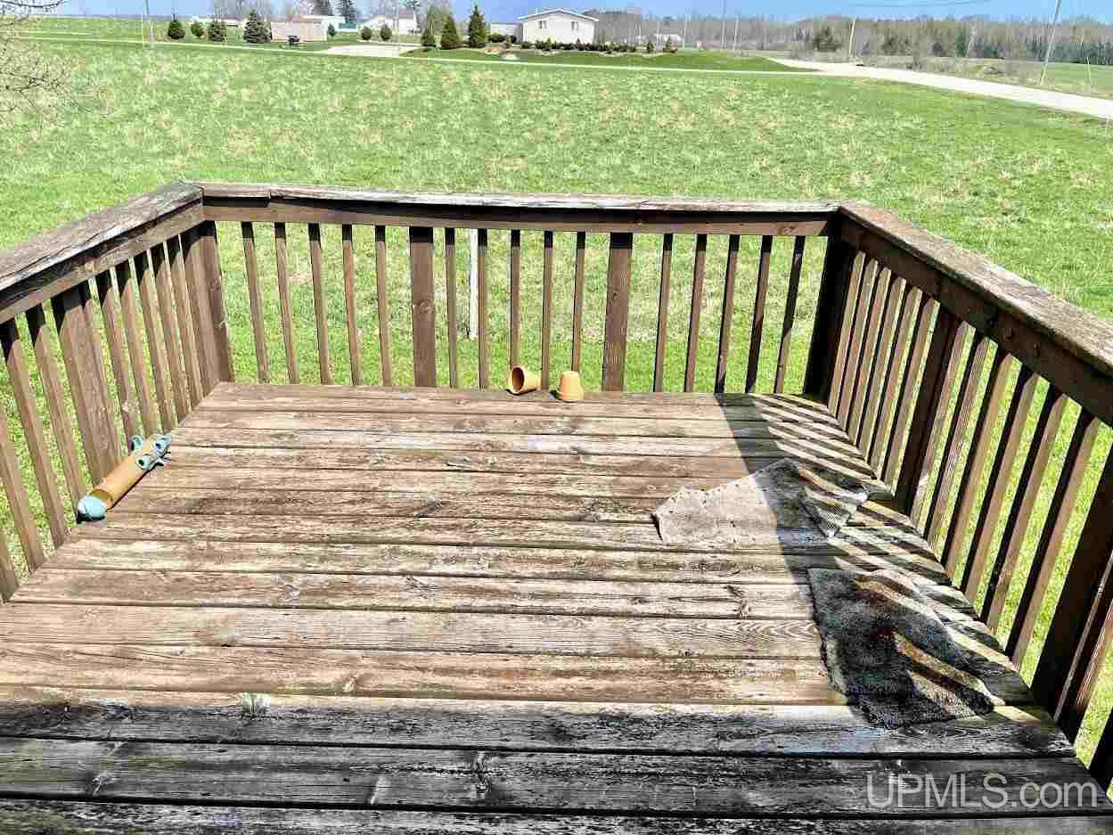 416 20th Road Gladstone, MI 49837 - Photo 17 of 21