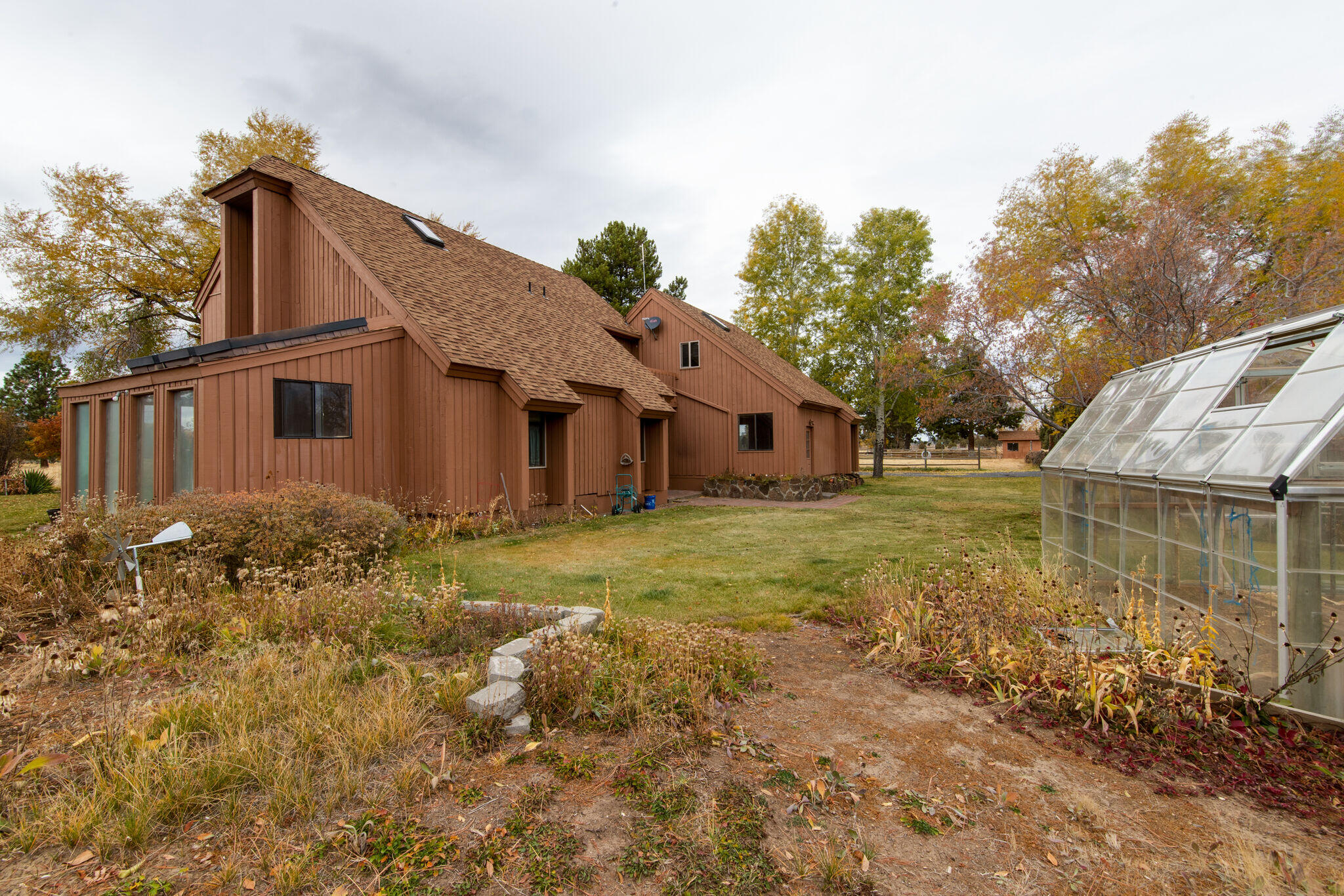 20889 Knott Road Bend, OR 97702 - Photo 22 of 28 ks2110211-2031