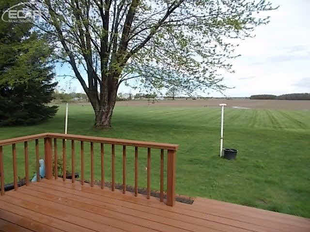 12294 West Mount Morris Road Flushing, MI 48433 - Photo 19 of 26 21290329-18.JPG