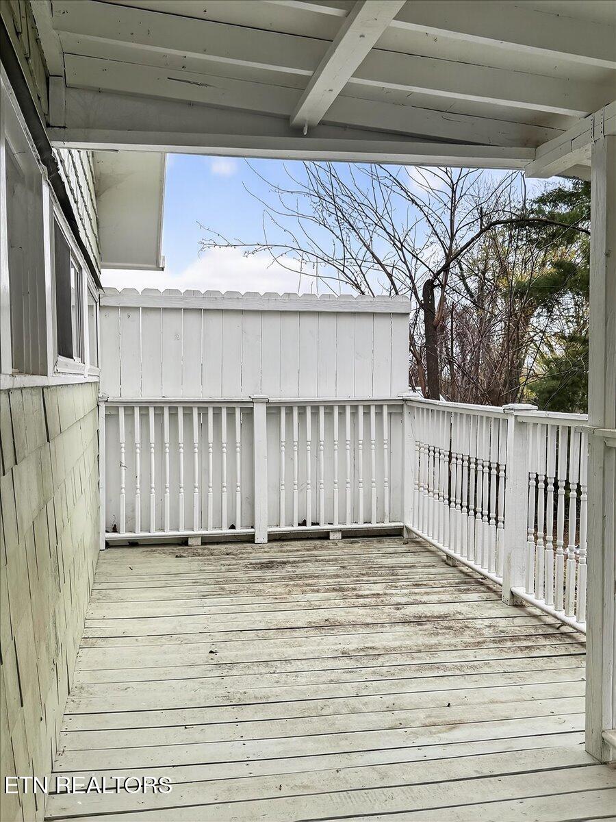 116 South Walker Lane Oak Ridge, TN 37830 - Photo 15 of 22 39-040_IMG_3620