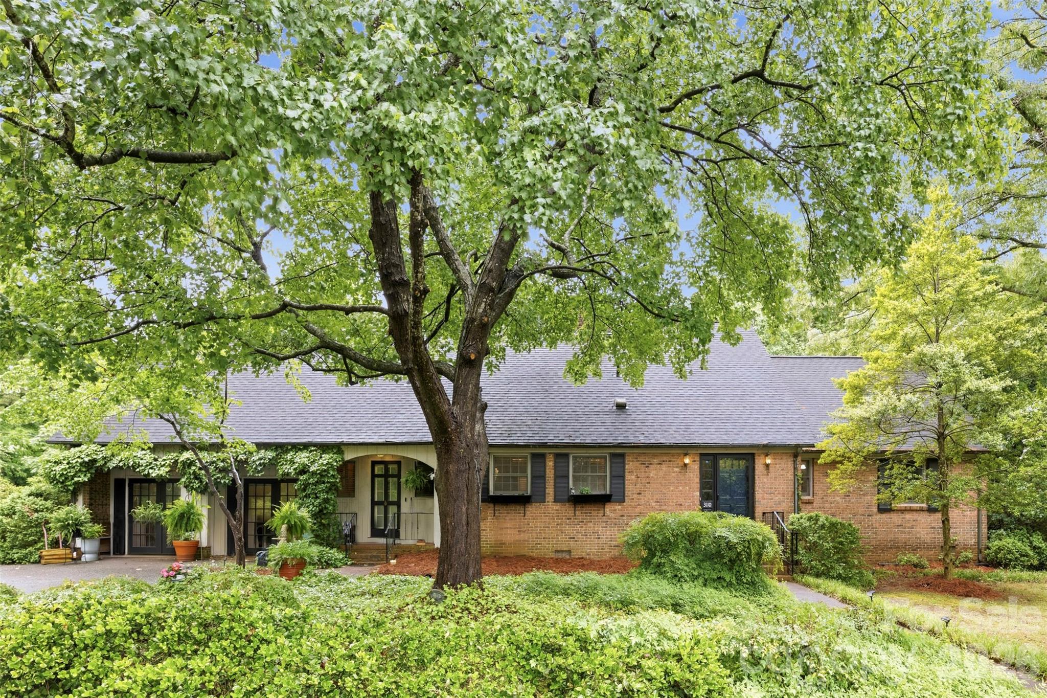 3110 Robinwood Road Gastonia, NC 28056 - Photo 4 of 48