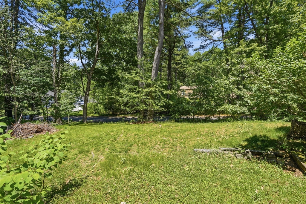 33 Cold Spring Road Westford, MA 01886 - Photo 7 of 42