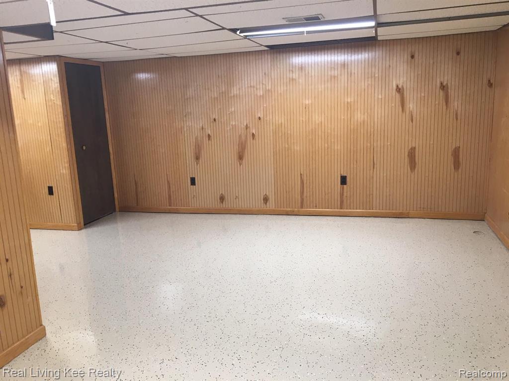 1422 Oakbrook Rochester Hills Rochester, MI 48307 - Photo 30 of 33