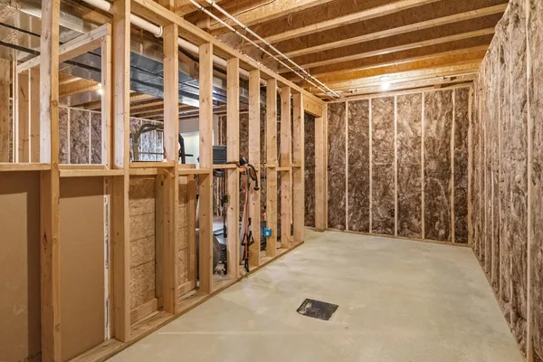 $475,000 | 12413 Wisner Avenue, Grant, MI 49327