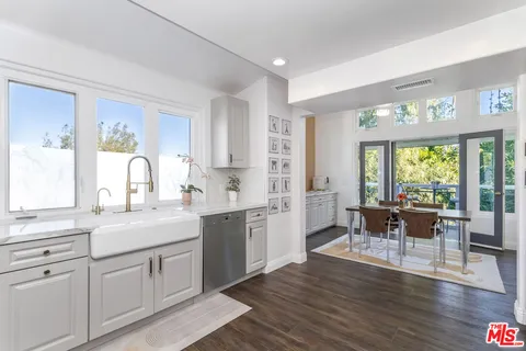 $2,195,000 | 508 Pier Avenue, Unit 4, Santa Monica, CA 90405