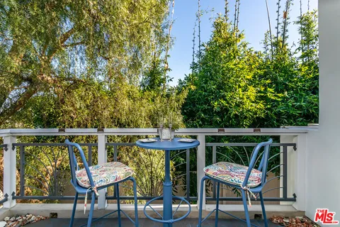 $2,195,000 | 508 Pier Avenue, Unit 4, Santa Monica, CA 90405