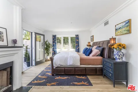 $2,195,000 | 508 Pier Avenue, Unit 4, Santa Monica, CA 90405