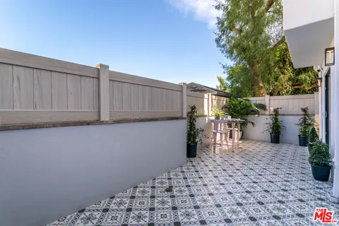 $2,195,000 | 508 Pier Avenue, Unit 4, Santa Monica, CA 90405